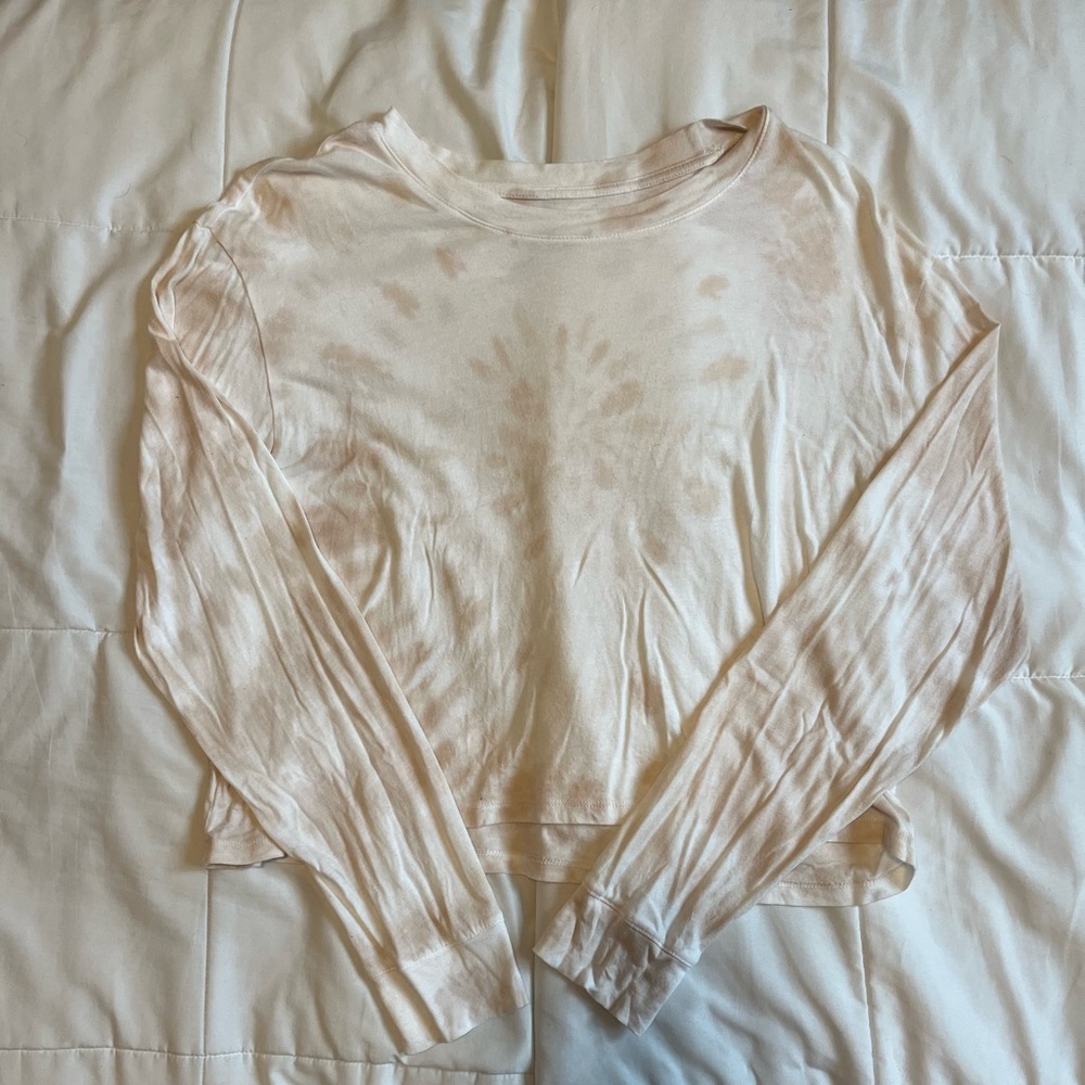 American Eagle Long Sleeve Cropped Top